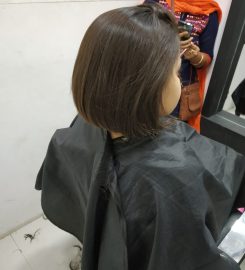 Essence Unisex Salon